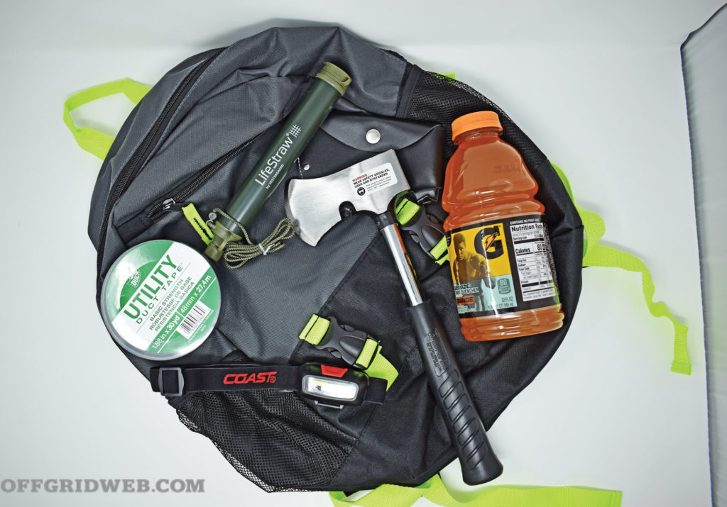 fred meyer urban survival gear challenge sac à dos hache de camp