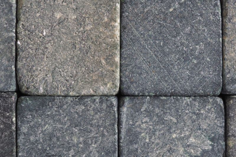 Pierre-foncé-texture-fond-ferme-naturel Chauffage d'urgence 
